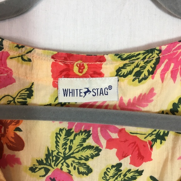 Cute Sleeveless Button Down Floral Tank Top - Picture 3 of 4